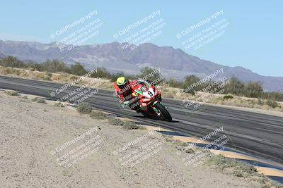 media/Dec-04-2025-Racers Edge (Thu) [[5ebc9f124d]]/2-A Group/1-Session 2 (Turn 7 Inside)/